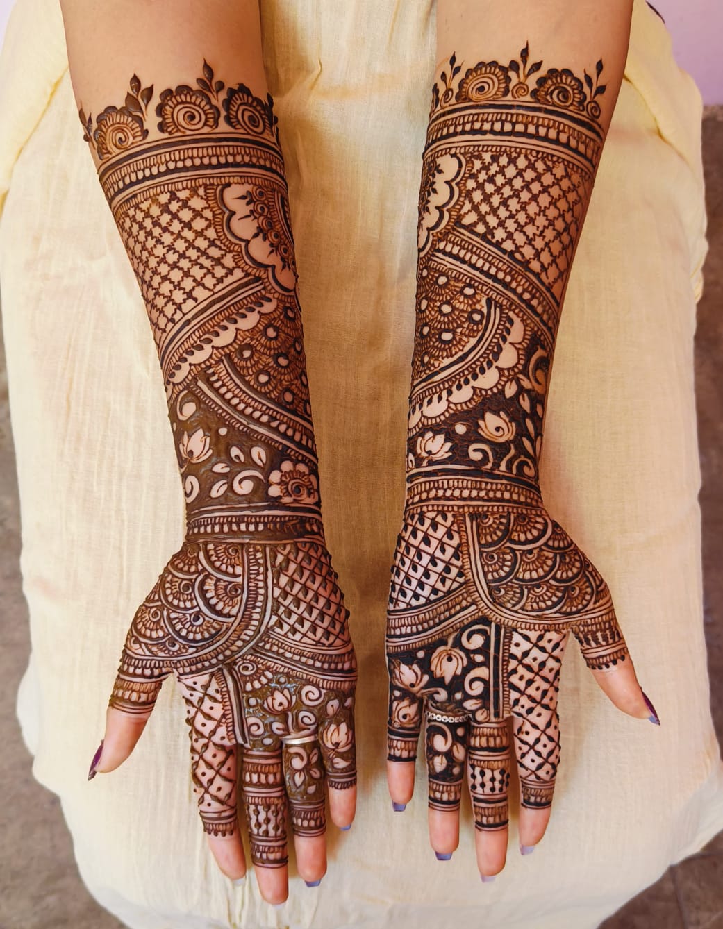 Arru's Mehandi House