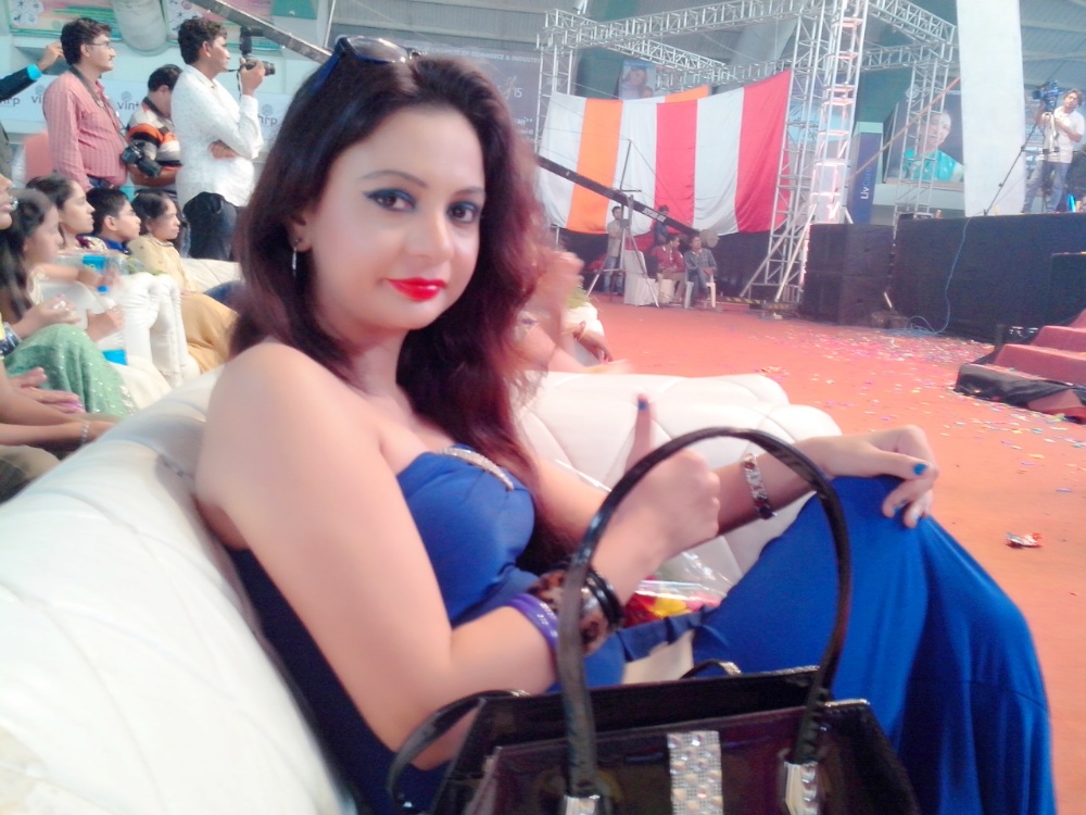 Anchor mayuri...